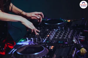 dj-services--in-goa-yacht