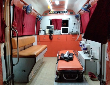 ambulance number in mumbai
