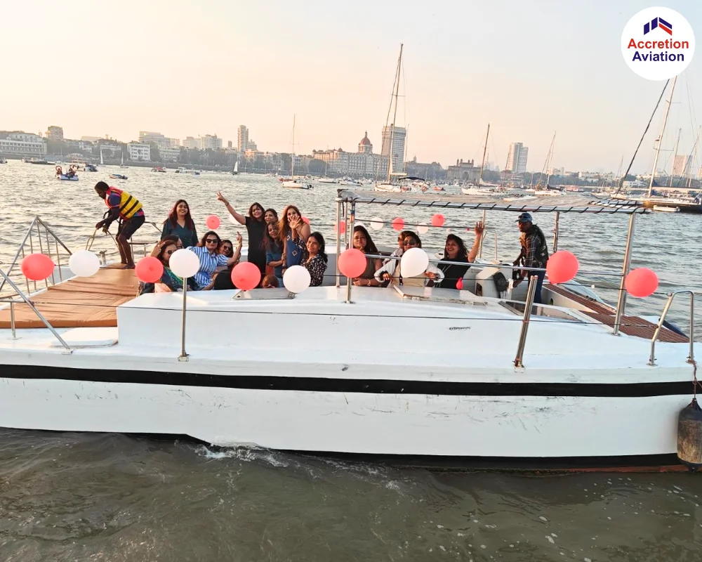 fantasia-catamaran-rent-a-yacht-in-mumbai-(4)