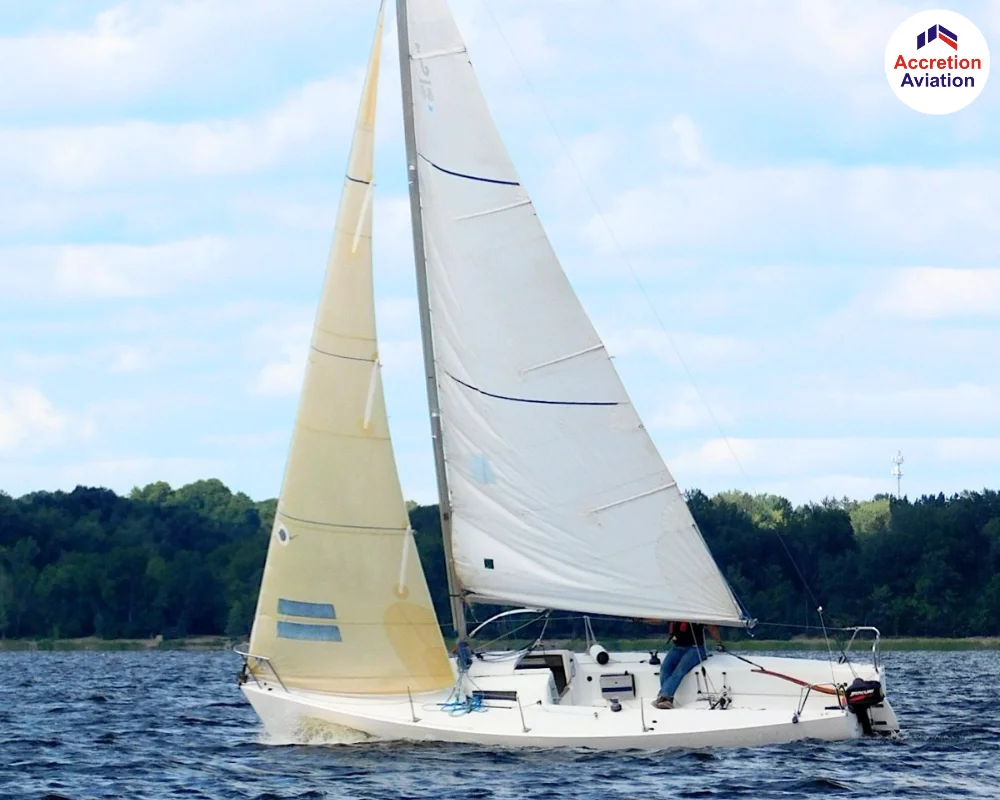j80-private-yacht-in-chennai--(1)