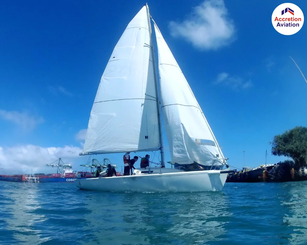 j80-private-yacht-in-chennai--(3)