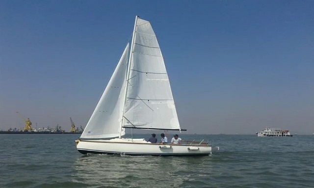 yacht on rent in goa